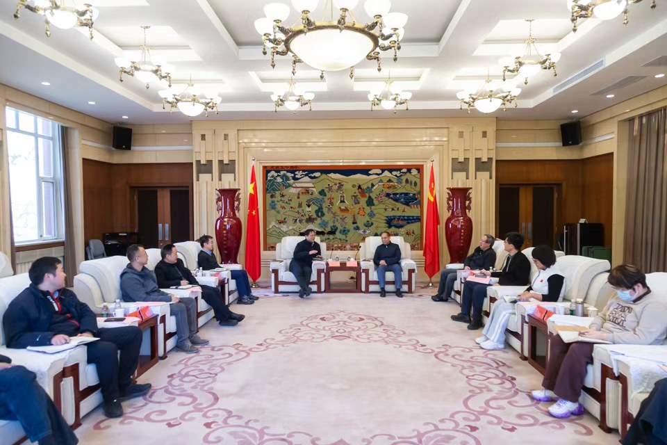 29b9c14f70f1435abd0880c2e7f186a4